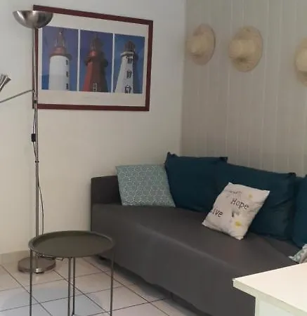 Appartement A 8 Km De La Mer - 3 Chambres Vendres Exterior photo