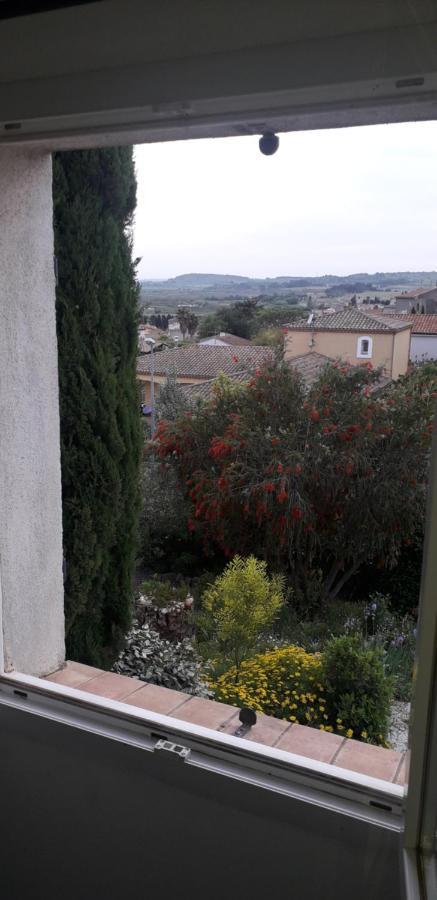 A 8 Km De La - 3 Apartment